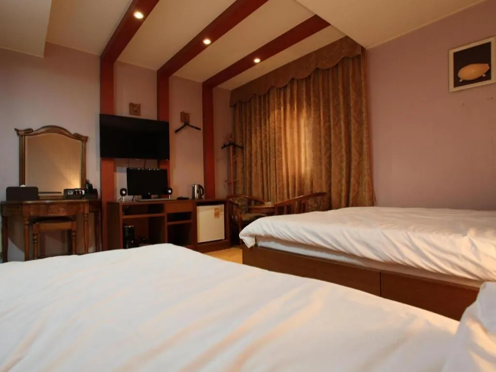Monaco Hotel Jeju 2*,  Corée du Sud