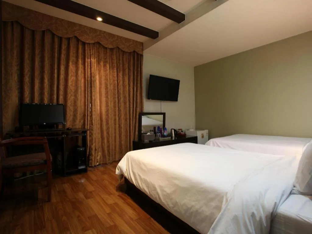 Monaco Hotel Τζέτζου 2*,  Νότια Κορέα